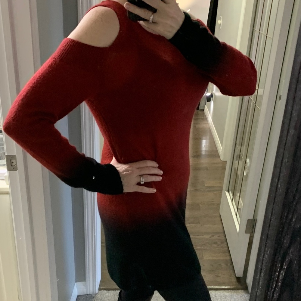 Vince Camuto Red and Black Cold Shoulder Sweater Tunic
